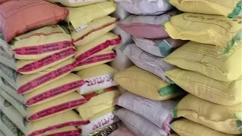 ضبط 6 أطنان أعلاف مغشوشة مجهولة المصدر بالمحلة والتحفظ عليها