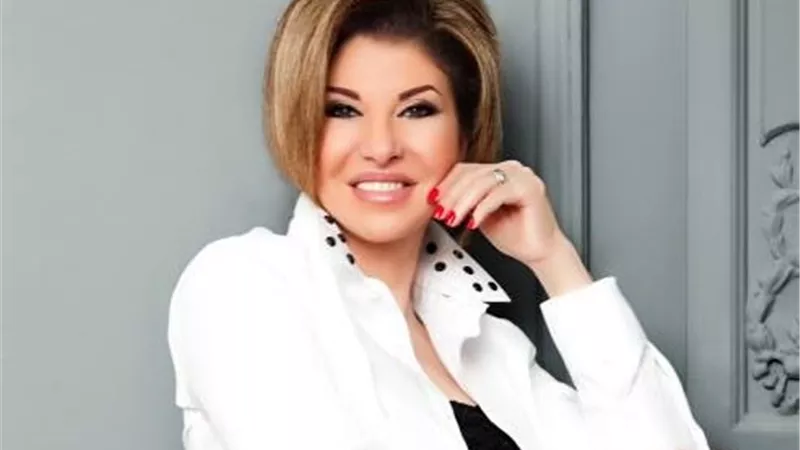 هالة سرحان تشارك جمهورها بذكريات برنامجها مع هشام عباس من فرح عائلة أديب