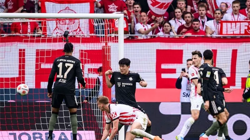 الدوري الألماني.. بايرن ميونخ يهزم فرايبورج (3-2) بريمونتادا قاتلة 