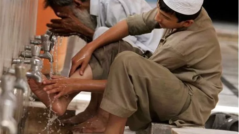 هل يجوز أداء جميع الصلوات بوضوء واحد؟.. أمين الفتوى يحسم الجدل 