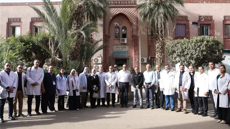 وزير الصحة يتفقد مشروع تطوير مستشفى أم المصريين