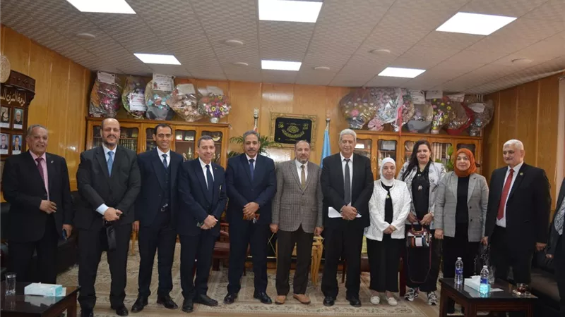 فريق ضمان الجودة يراجع أداء علوم الأزهر بأسيوط تمهيدا لتجديد الاعتماد