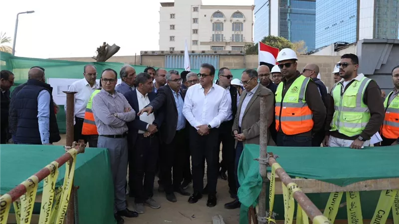 وزير الصحة يتفقد مستشفى بولاق الدكرور ومشروع بولاق أبو العلا