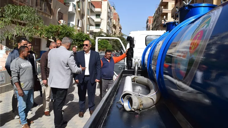رئيس مياه القناة يتابع تطوير معدات الشركة لتعزيز كفاءة التشغيل