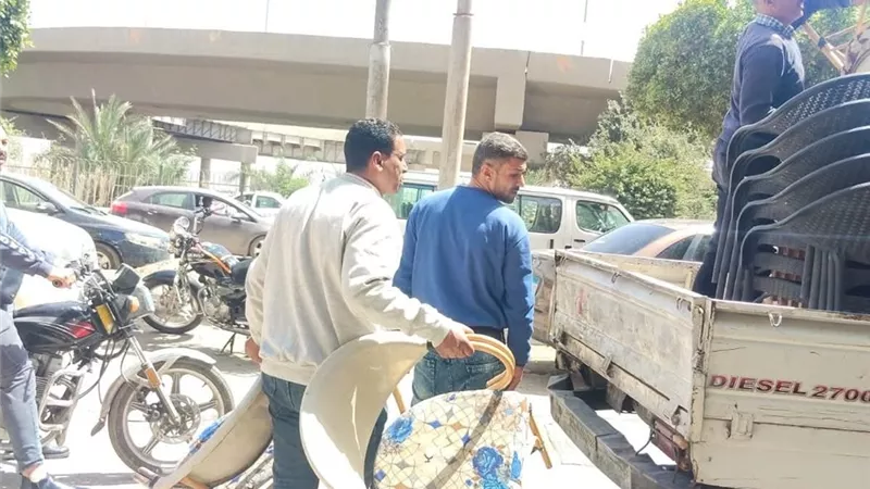 حملات مكثفة بحي غرب المنيا لرفع الإشغالات وإعادة الانضباط للشارع
