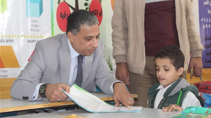 تعليم الجيزة|استبعاد مدير مدرسة وإحالة مسئولين للتحقيق بأطفيح بسبب التقصير