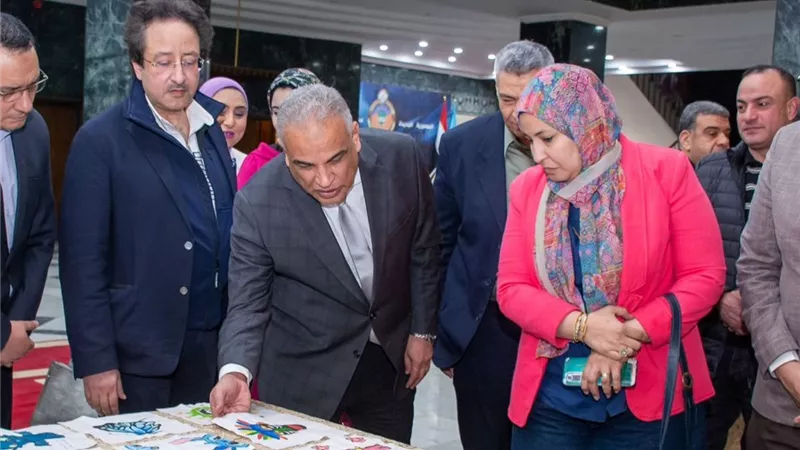 جامعة طنطا تكرم طالبات “الثانوية النسيجية” بعد اجتياز برنامج إعادة التدوير