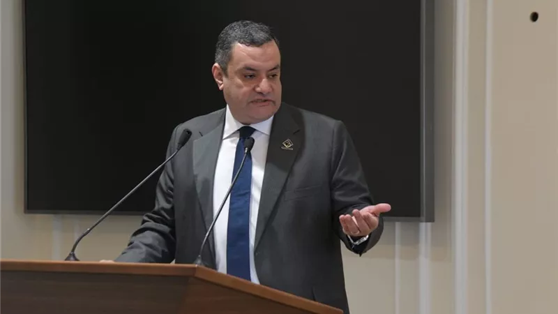 برلماني يطالب وزير الاتصالات بتطوير منصة Egypt Innovate
