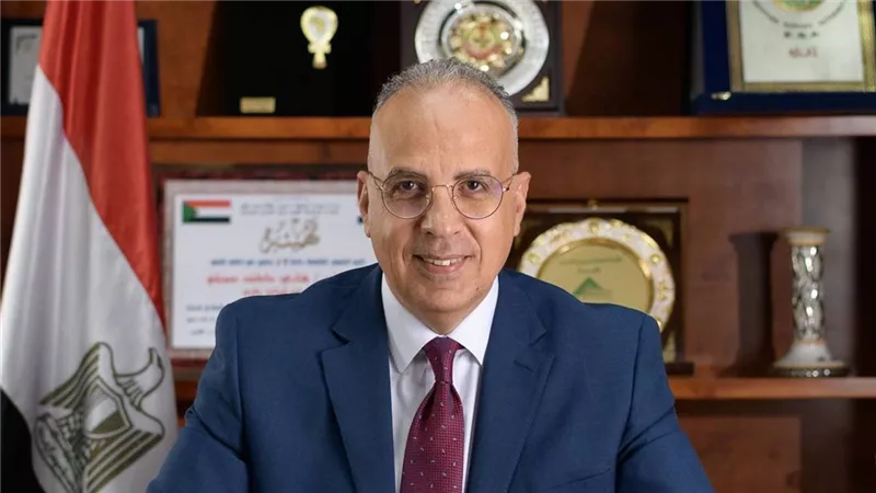 وزير الري يتابع جاهزية القناطر ويوجه بسرعة إنهاء التطهيرات قبل موسم الذروة