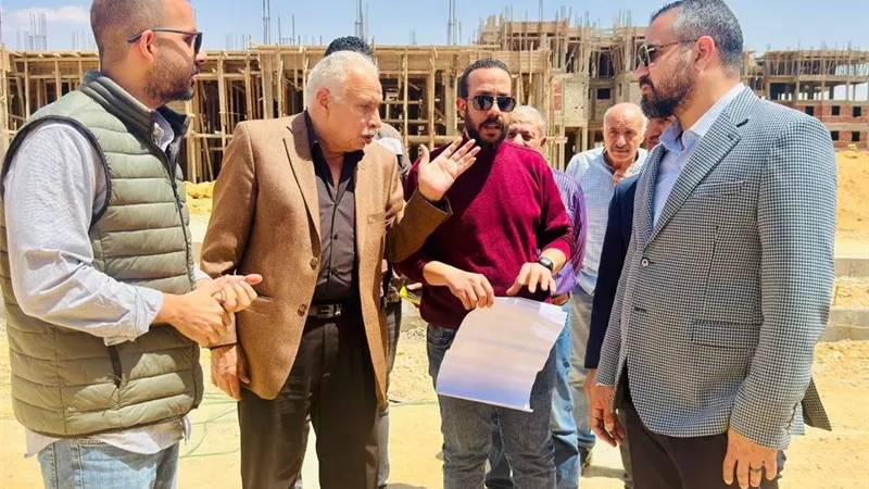 «العبور الجديدة» تتقدم بمعدلات إنجاز مشروعات الإسكان والبنية التحتية