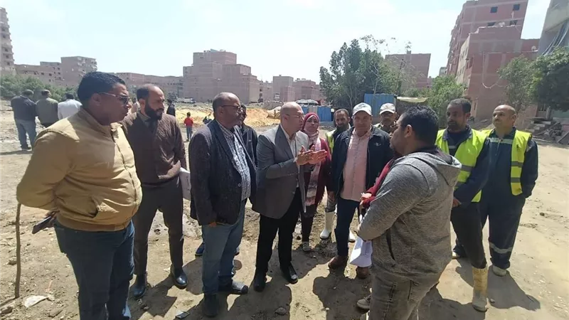 محافظة الجيزة تعاين قطع أراضي مقترحة لإنشاء محطة رفع صرف صحي بكرداسة 