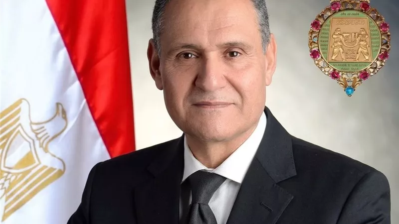 جامعة المنصورة  تقود برنامجًا عالميًّا في البحث الإكلينيكي