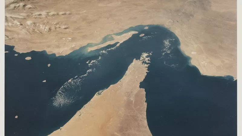 مجدي الحلبي: إسرائيل مستفيدة من تداعيات إغلاق مضيق هرمز