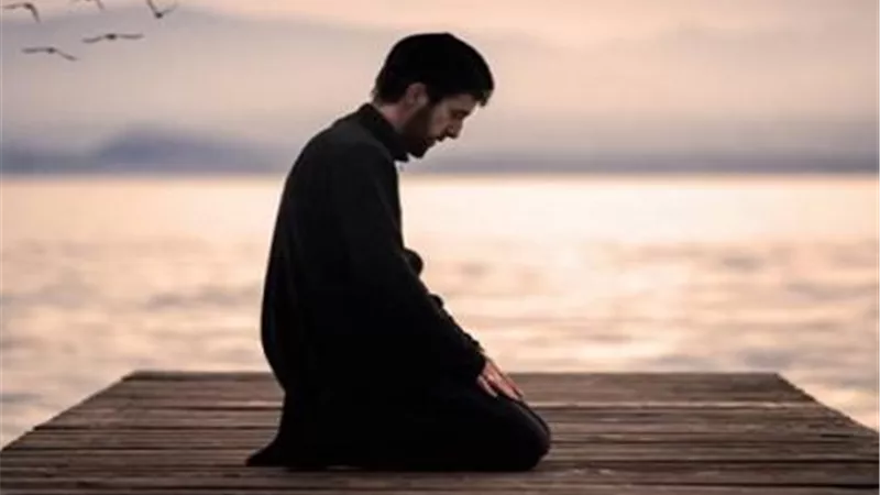 ما حكم سنة المغرب القبلية؟.. دار الإفتاء تجيب 