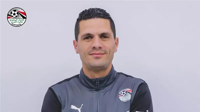  محمود وفا حكمًا لمباراة الأهلي وسيراميكا كليوباترا بالدوري المصري