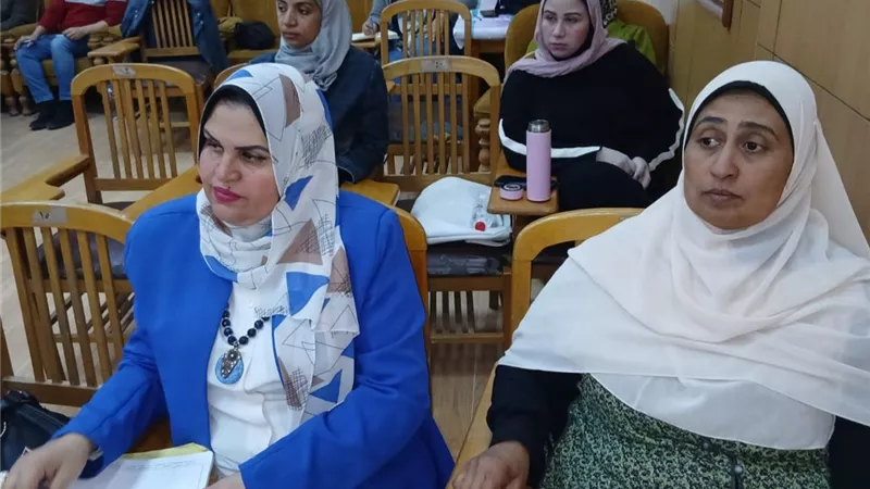 «ضغوط العمل والأنماط السلوكية» ضمن مناقشات برنامج  أعضاء لجان السلامة