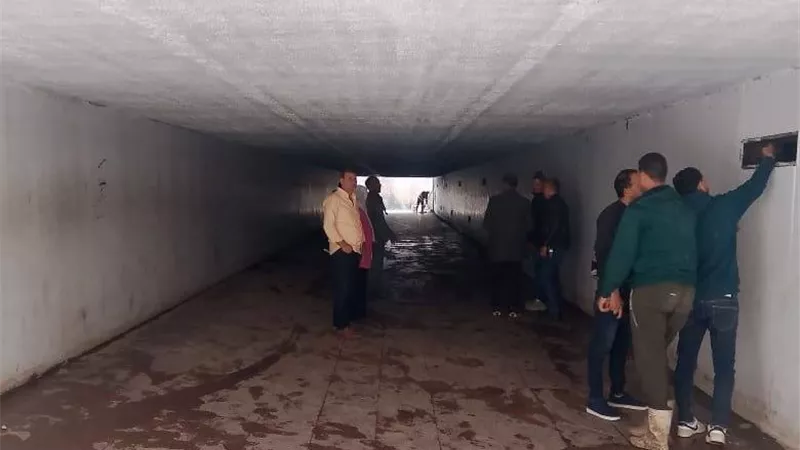 الجيزة تتابع أعمال رفع كفاءة نفق مشاه وادي النيل - ميت عقبة
