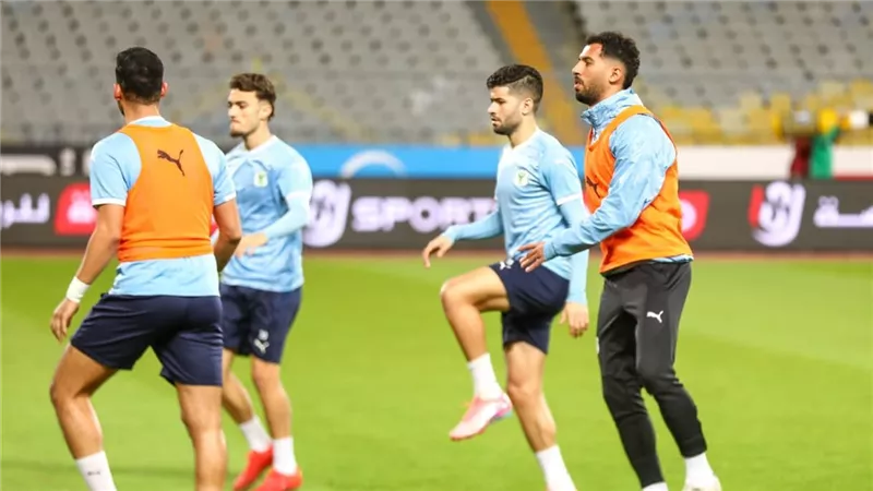 المصري يبدأ معسكره استعدادًا لمواجهة بيراميدز بعد رحيل الكوكي