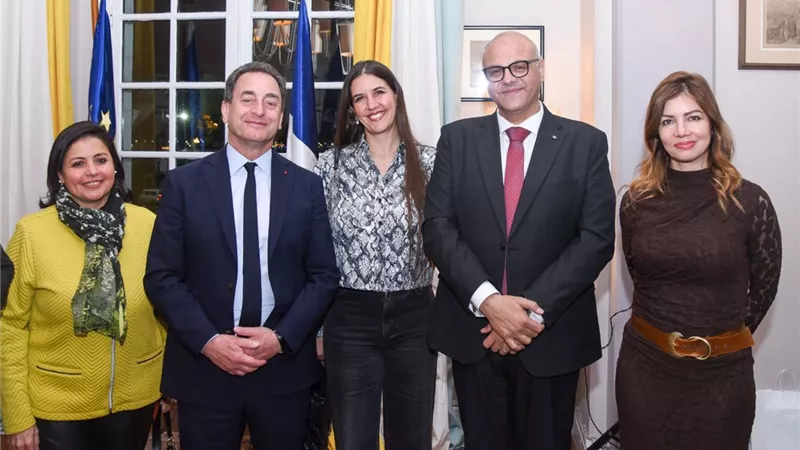 القنصلية الفرنسية بالإسكندرية تحتفي بالمحافظ الجديد لتعزيز التعاون المشترك