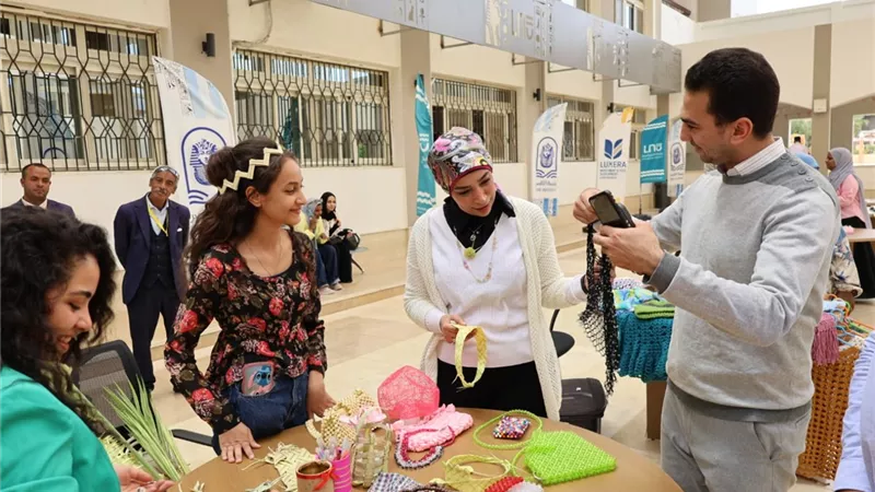 جامعة الأقصر تحتفي بالحرف اليدوية لتعزيز الهوية المصرية