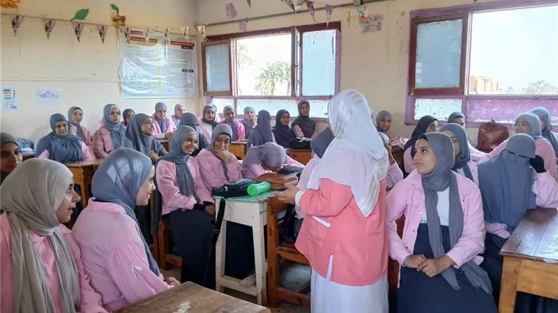 بني سويف تحتفل بيوم الصحة العالمي بفعاليات توعوية لآلاف الطلاب 