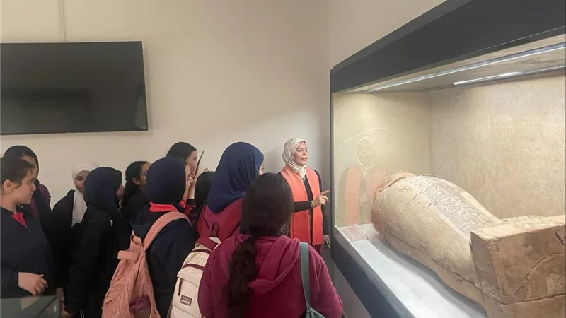 «أتوبيس الفن الجميل» يصطحب أطفال أكتوبر إلى متحف إيمحتب