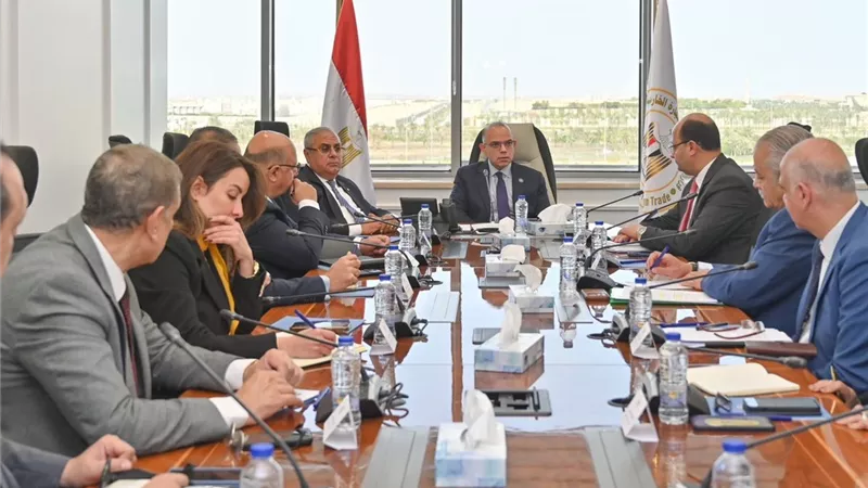وزير الاستثمار يبحث تعظيم عوائد أصول السياحة والتوسع في أفريقيا