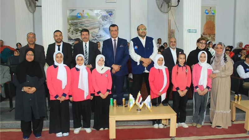 مدير تعليم سوهاج يختتم فعاليات مشروع«صحتهم مستقبلهم» لـ50 مدرسة حكومية