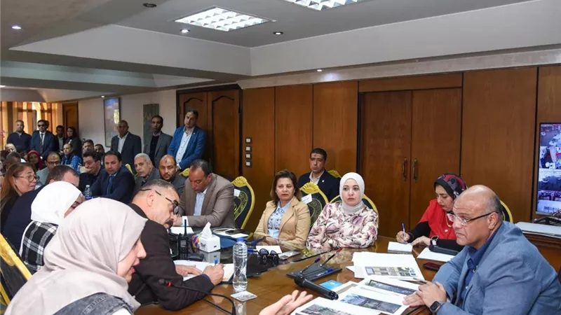 محافظ الإسكندرية يعقد أول لقاء جماهيري لحل مشكلات المواطنين