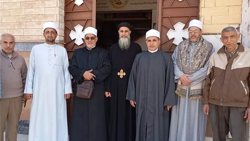 يد واحدة.. أوقاف كفر الشيخ تهنئ الأقباط بعيد القيامة