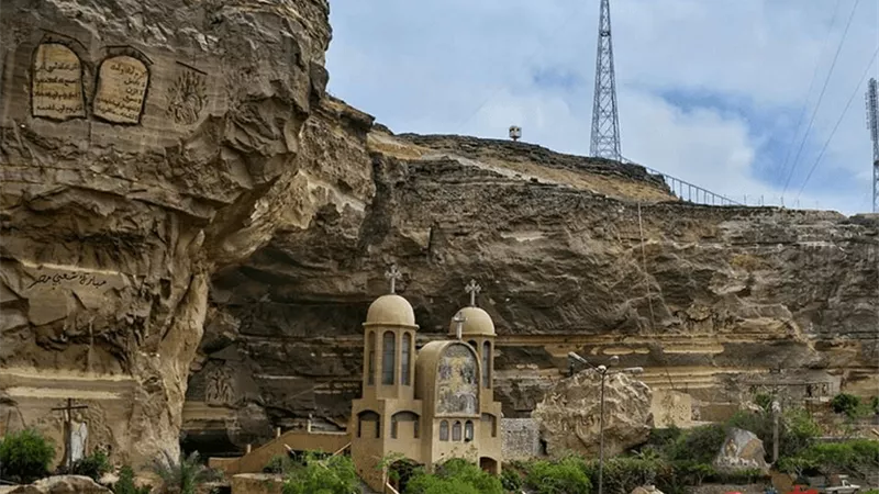 أهم المزارات الدينية في مصر: وجهة سياحية تجمع بين التاريخ والروحانية