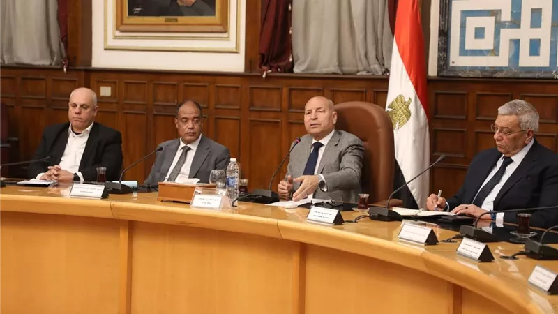 شراكة استراتيجية بين محافظة القاهرة وجامعة العاصمة لتطوير منطقة حلوان