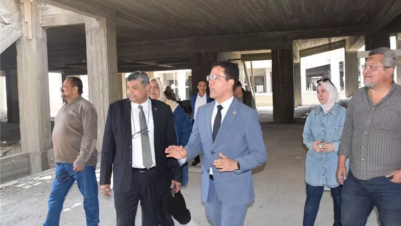 بقدرة 10 آلاف طالب.. تفاصيل مشروع مبنى المدرجات الجديد بجامعة بنها