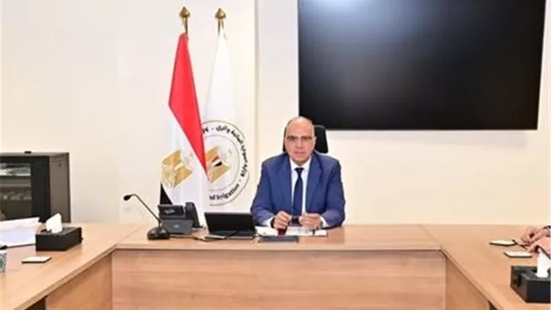 وزير الري يتابع استعدادات محافظة أسوان لموسم أقصى الاحتياجات المائية
