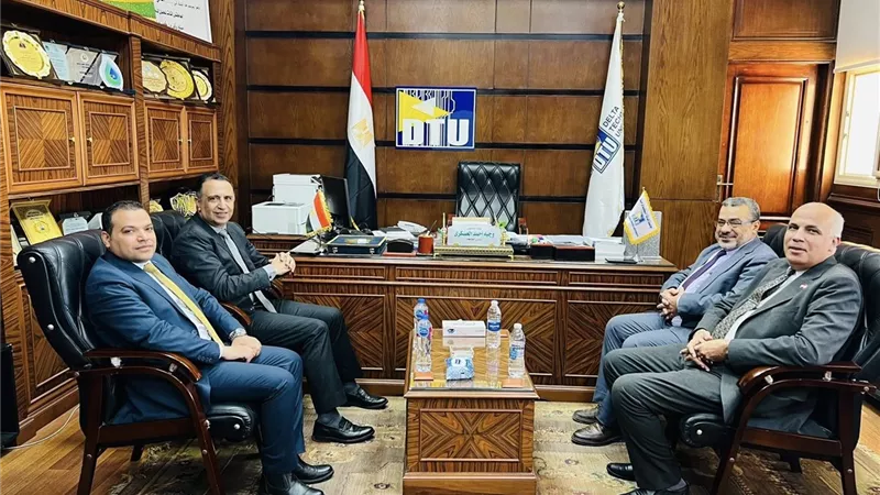 رئيس جامعة الدلتا يفتتح وحدة التضامن الاجتماعي لتعزيز الحماية الطلابية