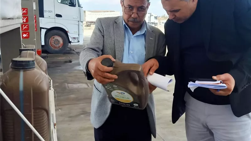 ضبط أكثر من 84 ألف لتر مواد بترولية للبيع في السوق السوداء بأبو المطامير