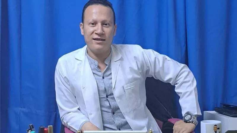 طبيب لـ