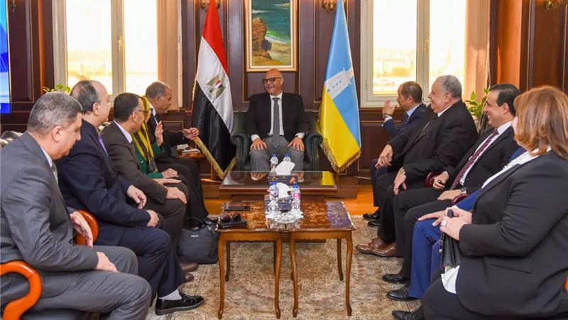 محافظ الإسكندرية يؤكد أهمية دور قضايا الدولة في دعم العمل الحكومي