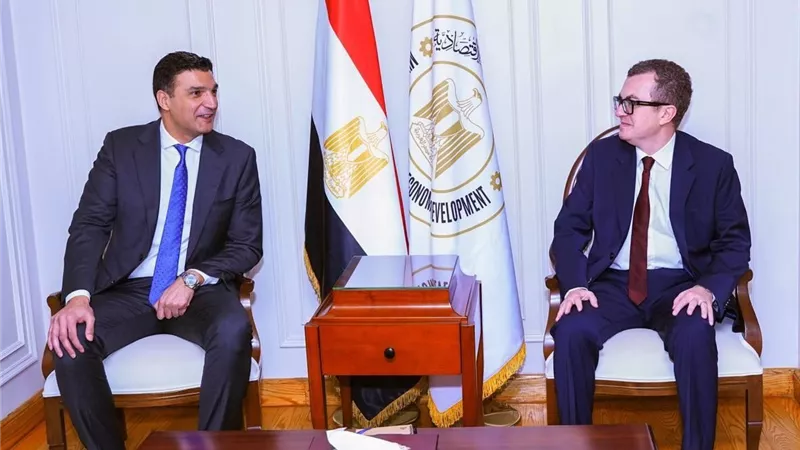 نمو 5.3% في الصناعة.. وخطة حكومية لتسريع ترفيق المناطق الصناعية