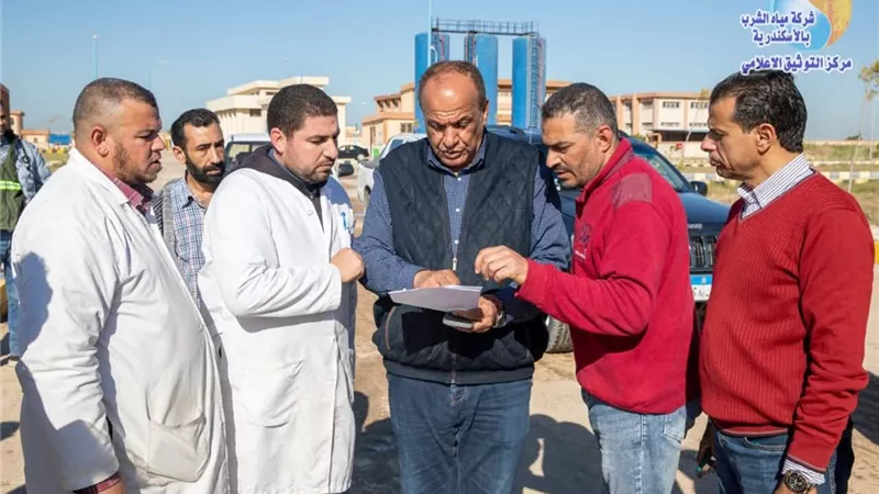 رئيس مياه الإسكندرية يتفقد مشروعات الإحلال بمحطات غرب وجنوب المحافظة