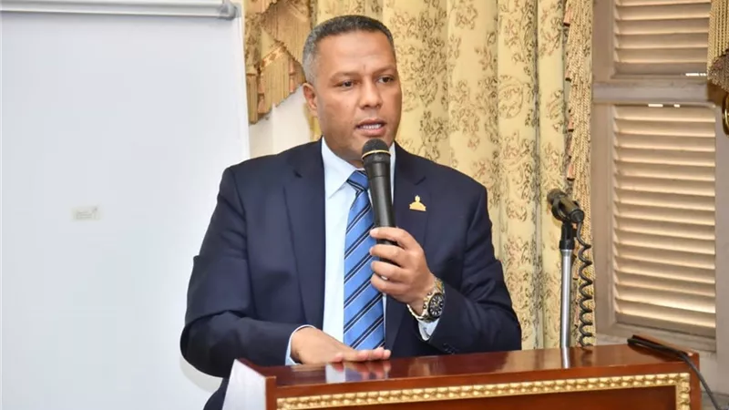 محمد حمزة يطالب بفرع للبنك الزراعي في محرم بك:«خدمة الفلاح أولوية»