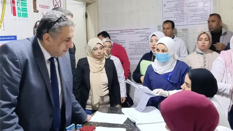 لتقييم الأداء.. وكيل الصحة بكفر الشيخ يقود جولة تفقدية بمستشفى دسوق العام