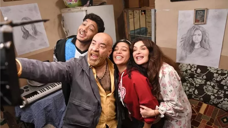 محمد سعد يفشل في المنافسة ويتذيل إيرادات أفلام العيد