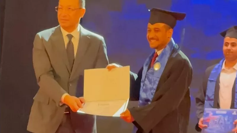 طالب جامعة العاصمة يحقق المركز الثالث في مبادرة «بناة مصر الرقمية»