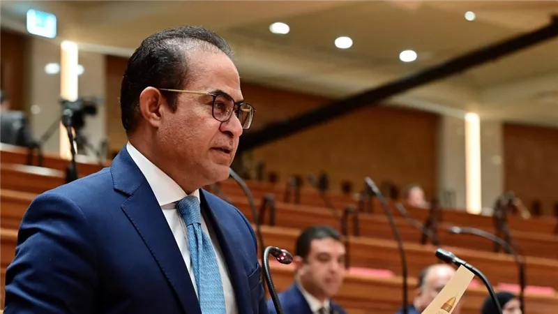 أعباء مالية وفجوة تعليمية.. البرلمان يفتح ملف«بيزنس» المنصات التعليمية