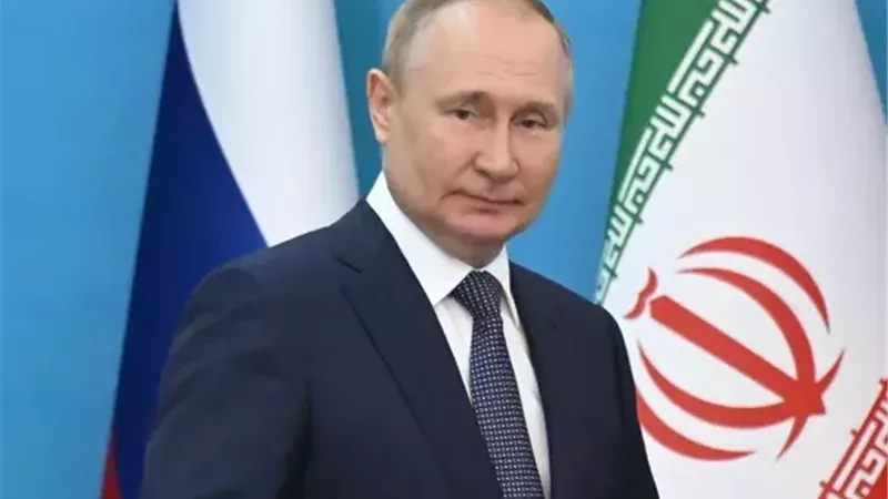 بيزشكيان يشكر بوتين على موقف روسيا.. ويؤكدان التزامهما بتعزيز العلاقات