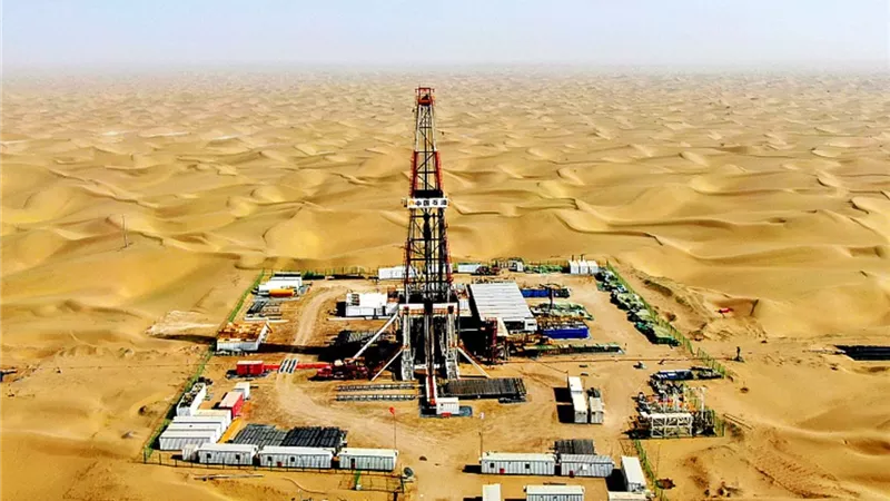 البترول تسرع تنفيذ مجمع أسيوط.. وتشغيل تجريبي بنهاية 2026