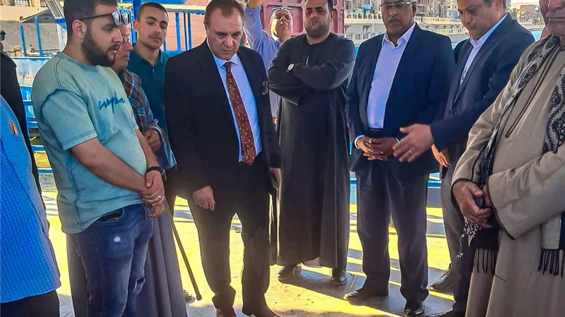 محافظ سوهاج يكلف نائبه والسكرتير العام بمتابعة حادث 