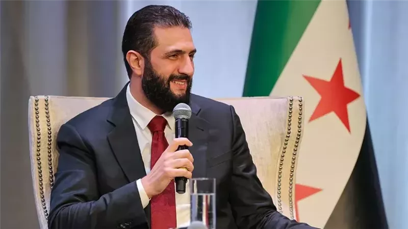 أحمد الشرع متحدثاً رئيسياً في قمة الإعلام العربي 2026
