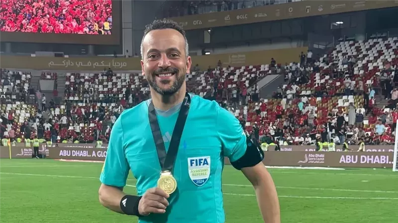 «مينفعش كده».. شوبير يثير الجدل بسبب طاقم تحكيم مباراة الإسماعيلي